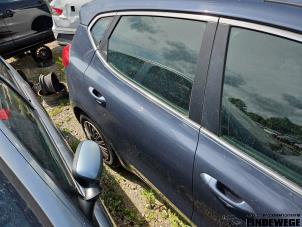 Kia Cee'd 1.6 GDI 16V Épave (2013, Bleu)