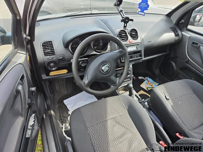 Seat Arosa 1.0 MPi Vehículo de desguace (2002, Gris)