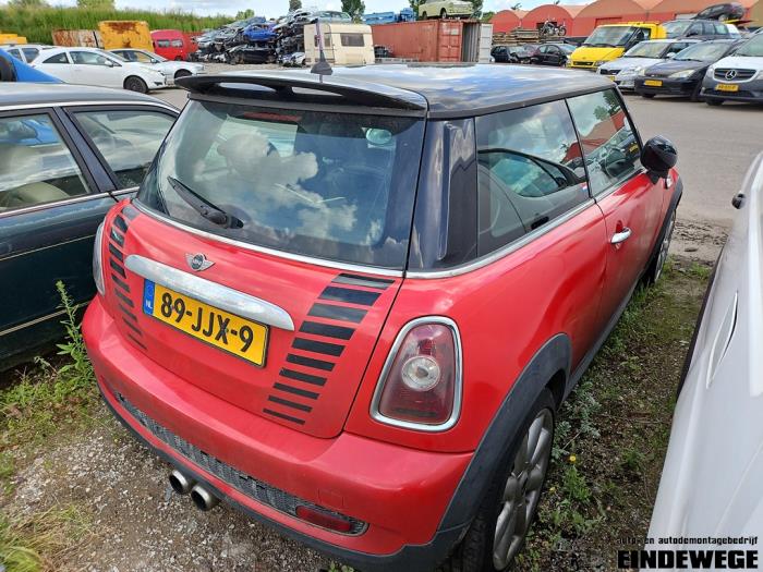 Mini Mini 1.6 16V Cooper S Vehículo de desguace (2007, Rojo, Negro)