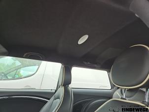 Mini Mini 1.6 16V Cooper S Vehículo de desguace (2007, Rojo, Negro)