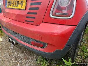 Mini Mini 1.6 16V Cooper S Vehículo de desguace (2007, Rojo, Negro)