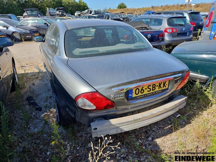 Jaguar X-type 2.5 V6 24V Vehículo de desguace (2005, Gris)