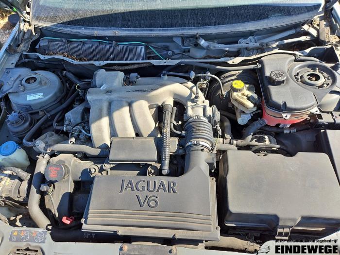 Jaguar X-type 2.5 V6 24V Vehículo de desguace (2005, Gris)