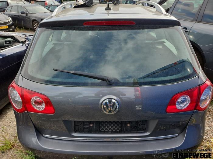 Volkswagen Passat Variant 3.2 FSI V6 32V 4Motion Vehículo de desguace (2006, Gris)