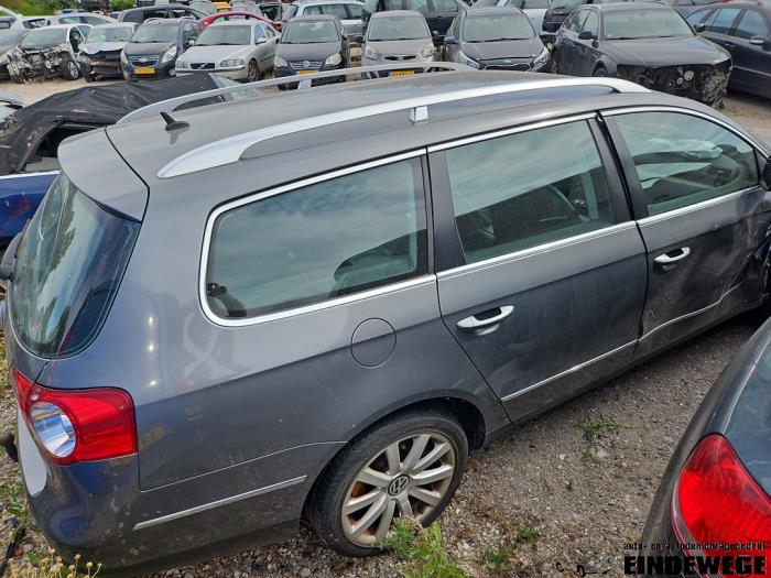 Volkswagen Passat Variant 3.2 FSI V6 32V 4Motion Vehículo de desguace (2006, Gris)