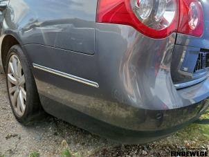 Volkswagen Passat Variant 3.2 FSI V6 32V 4Motion Vehículo de desguace (2006, Gris)