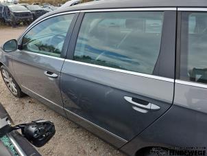 Volkswagen Passat Variant 3.2 FSI V6 32V 4Motion Vehículo de desguace (2006, Gris)