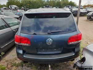 Volkswagen Touareg 2.5 TDI R5 Vehículo de desguace (2005, Gris)