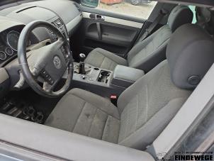 Volkswagen Touareg 2.5 TDI R5 Vehículo de desguace (2005, Gris)