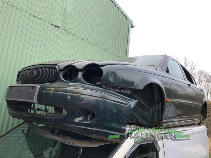 Jaguar X-type 2.1 V6 24V Épave (2002, Vert)