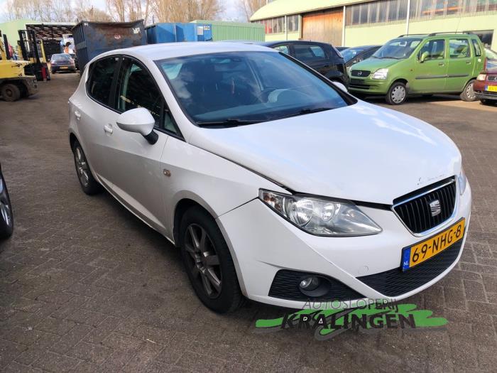 Seat Ibiza IV 1.2 TDI Ecomotive Samochód uszkodzony (2010, Bialy)