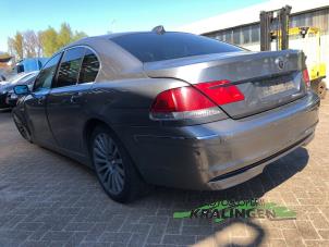 BMW 7 serie 730d 24V Épave (2005, Gris)