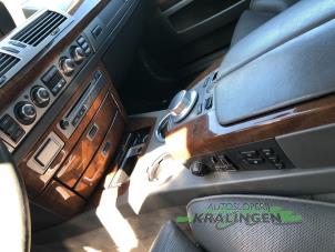 BMW 7 serie 730d 24V Épave (2005, Gris)