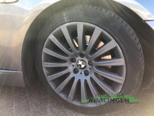 BMW 7 serie 730d 24V Épave (2005, Gris)