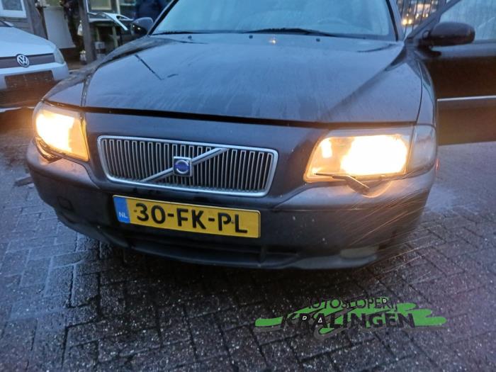 Volvo S80 2.9 SE 24V Samochód złomowany (2000, Czarny)