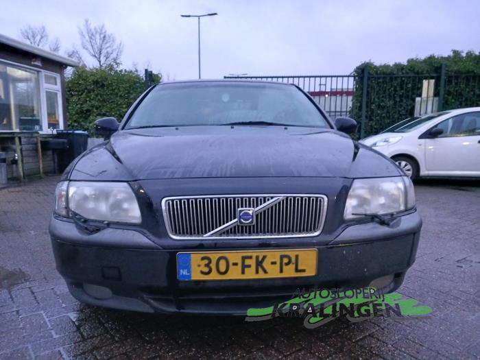 Volvo S80 2.9 SE 24V Samochód złomowany (2000, Czarny)