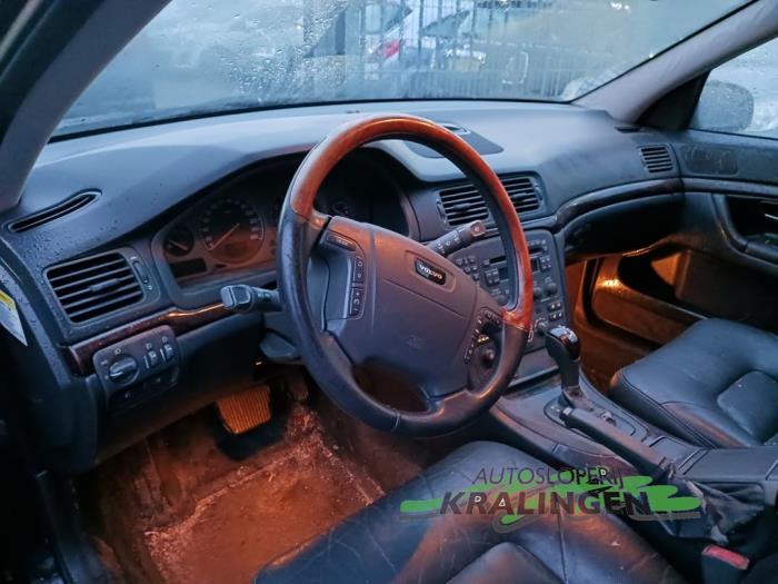 Volvo S80 2.9 SE 24V Samochód złomowany (2000, Czarny)