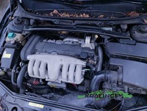 Volvo S80 2.9 SE 24V Samochód złomowany (2000, Czarny)