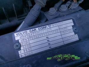 Volvo S80 2.9 SE 24V Samochód złomowany (2000, Czarny)