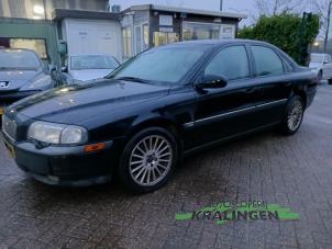 Volvo S80 2.9 SE 24V Samochód złomowany (2000, Czarny)