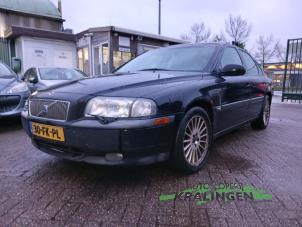 Volvo S80 2.9 SE 24V Samochód złomowany (2000, Czarny)