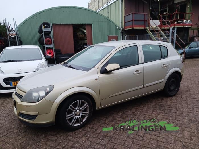 Opel Astra H 1.4 16V Twinport Vehículo de desguace (2004, Amarillo)