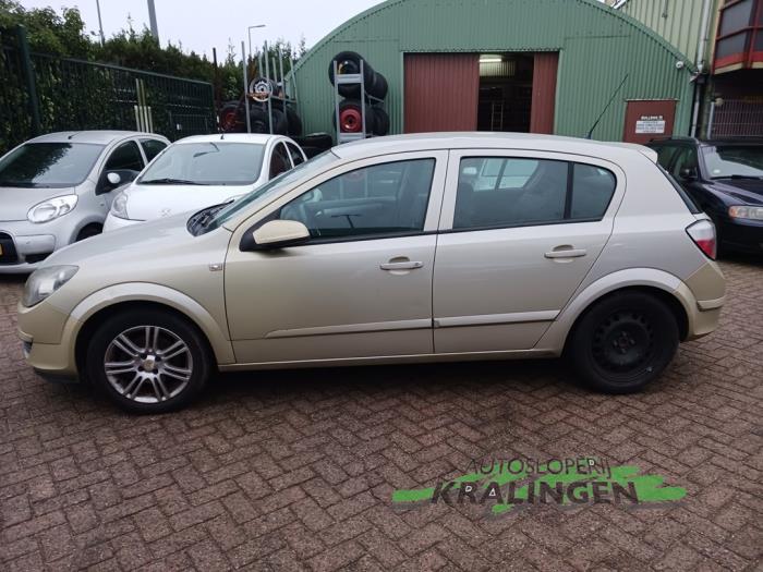 Opel Astra H 1.4 16V Twinport Vehículo de desguace (2004, Amarillo)