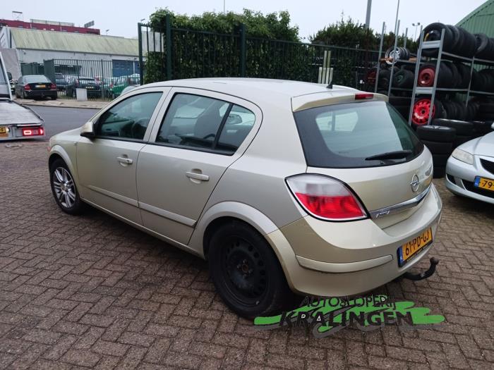 Opel Astra H 1.4 16V Twinport Vehículo de desguace (2004, Amarillo)