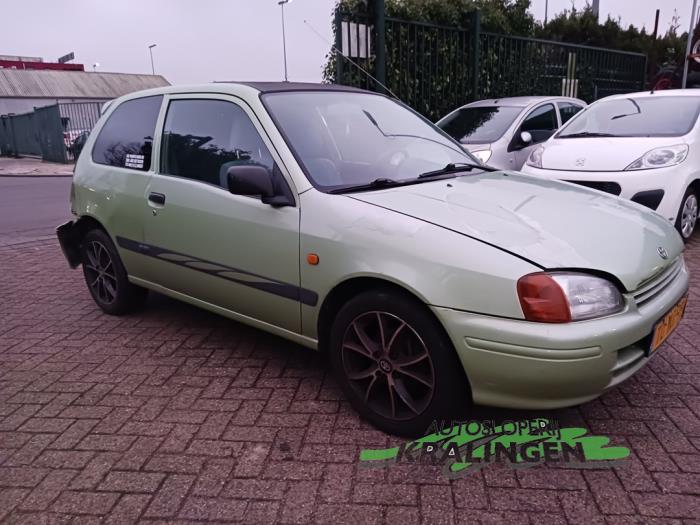 Toyota Starlet 1.3,XLi,GLi 16V Salvage vehicle (1998, Green)