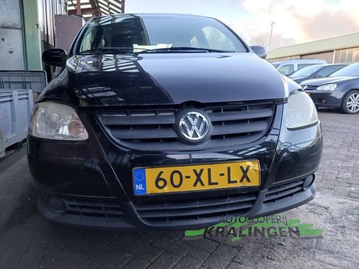 Volkswagen Fox 1.4 16V Skadat fordon (2007, ZWART)