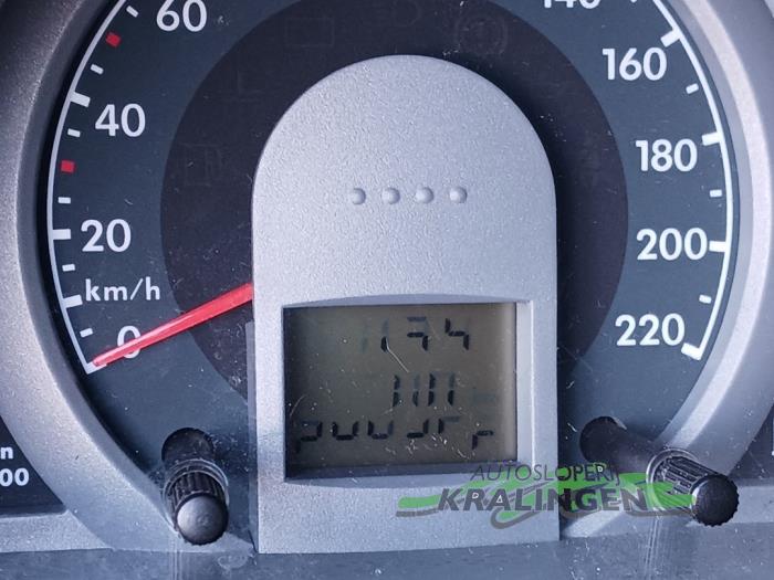 Volkswagen Fox 1.4 16V Skadat fordon (2007, ZWART)