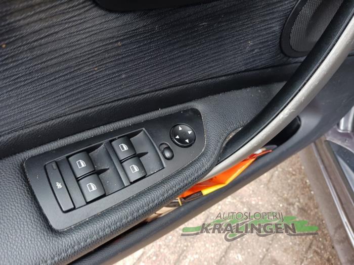 BMW 1 serie 116i 1.6 16V Schrottauto (2008, Grau)