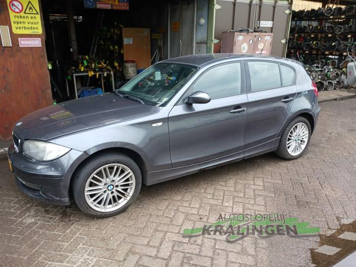 BMW 1 serie 116i 1.6 16V Schrottauto (2008, Grau)