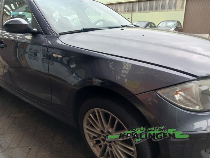 BMW 1 serie 116i 1.6 16V Schrottauto (2008, Grau)