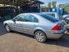 Ford Mondeo de 2004 (Coche dañado)