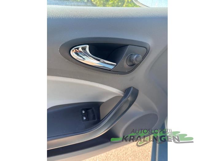 Seat Ibiza IV SC 1.2 12V Épave (2009, Bleu)