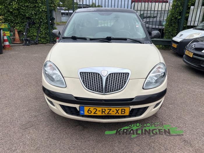 Lancia Ypsilon 1.4 16V Voiture accidentée (2005, Blanc)