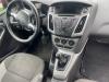 Ford Focus 3 1.0 Ti-VCT EcoBoost 12V 100 Coche dañado (2012, Rojo)