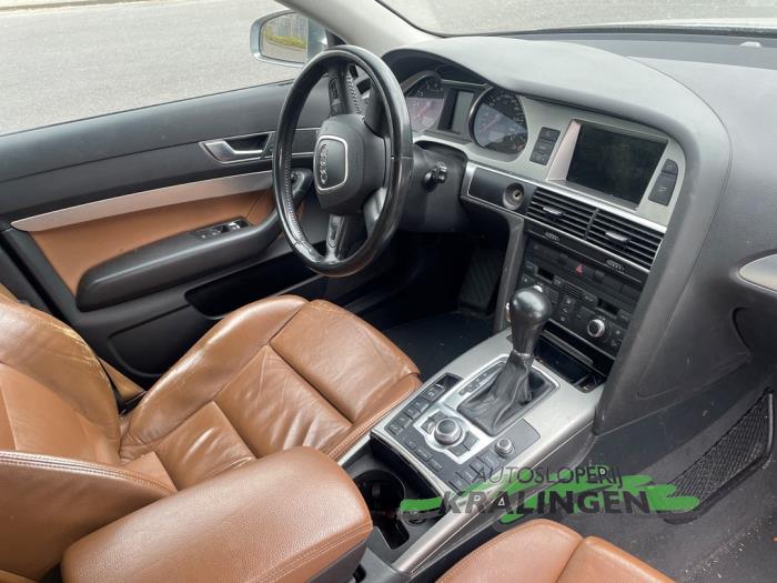 Audi A6 Avant 3.2 V6 24V FSI Quattro Schrottauto (2006, Grau)