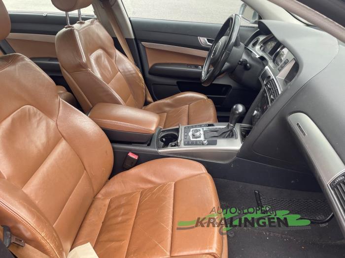 Audi A6 Avant 3.2 V6 24V FSI Quattro Schrottauto (2006, Grau)