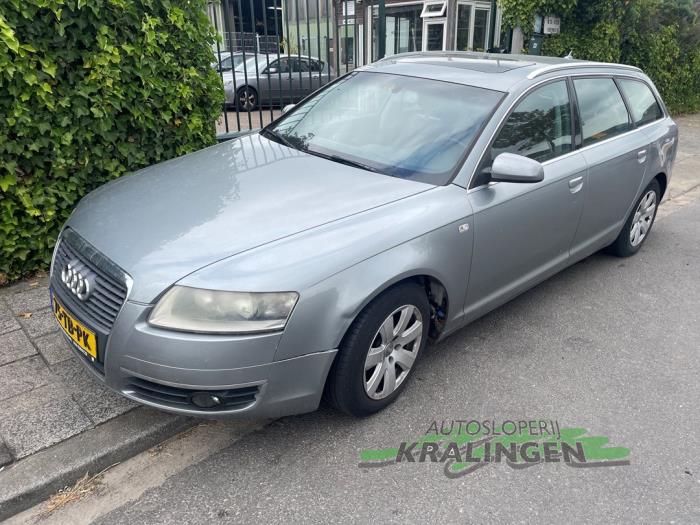 Audi A6 Avant 3.2 V6 24V FSI Quattro Schrottauto (2006, Grau)