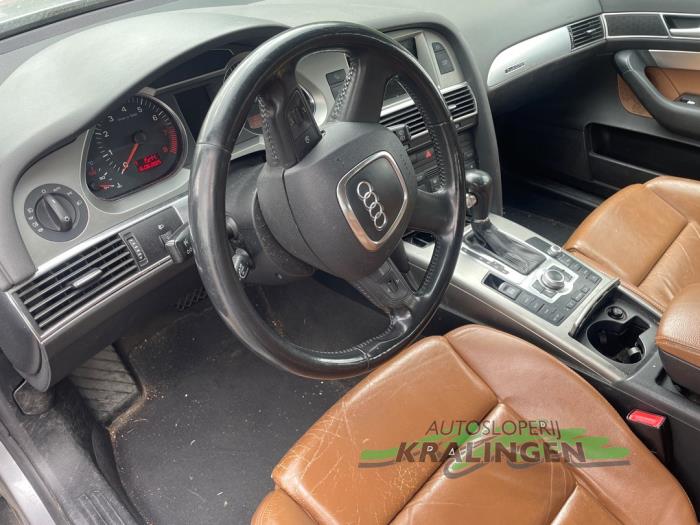 Audi A6 Avant 3.2 V6 24V FSI Quattro Schrottauto (2006, Grau)