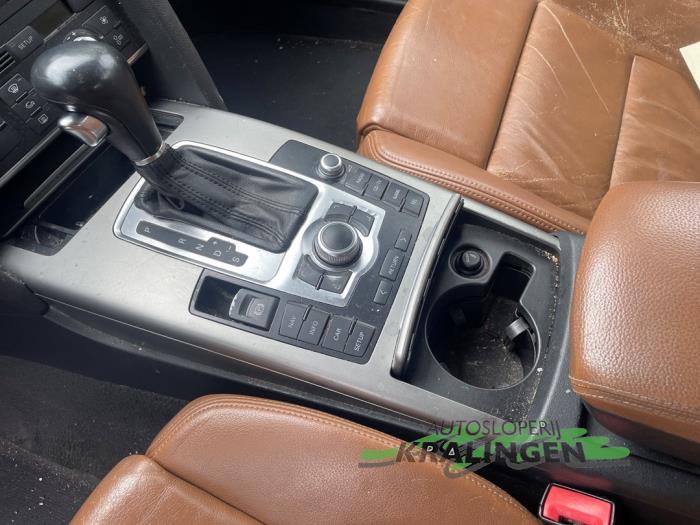 Audi A6 Avant 3.2 V6 24V FSI Quattro Schrottauto (2006, Grau)