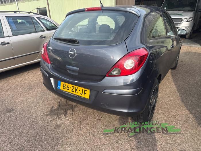 Opel Corsa D 1.2 16V Épave (2008, Gris)