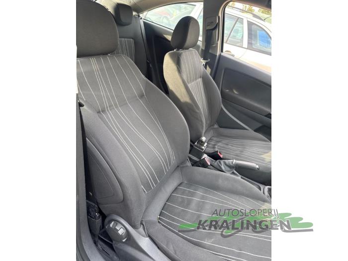 Opel Corsa D 1.2 16V Épave (2008, Gris)
