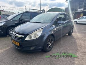 Opel Corsa D 1.2 16V  (Épave)