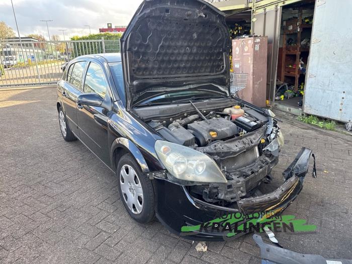 Opel Astra H 1.8 16V Skrotfordon (2004, ZWART)