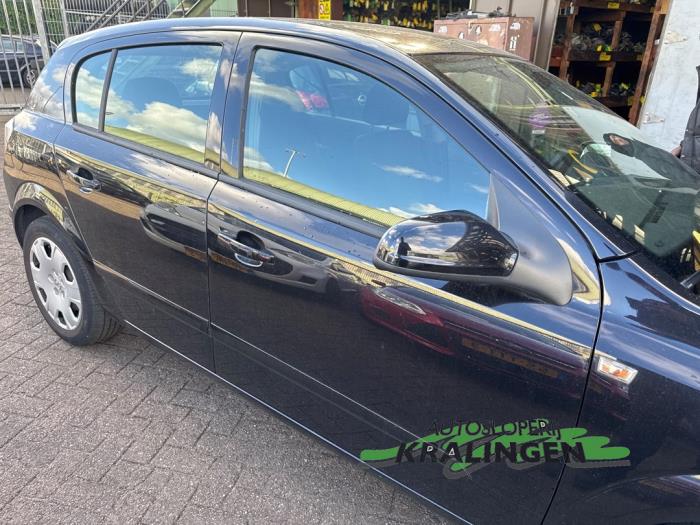 Opel Astra H 1.8 16V Skrotfordon (2004, ZWART)