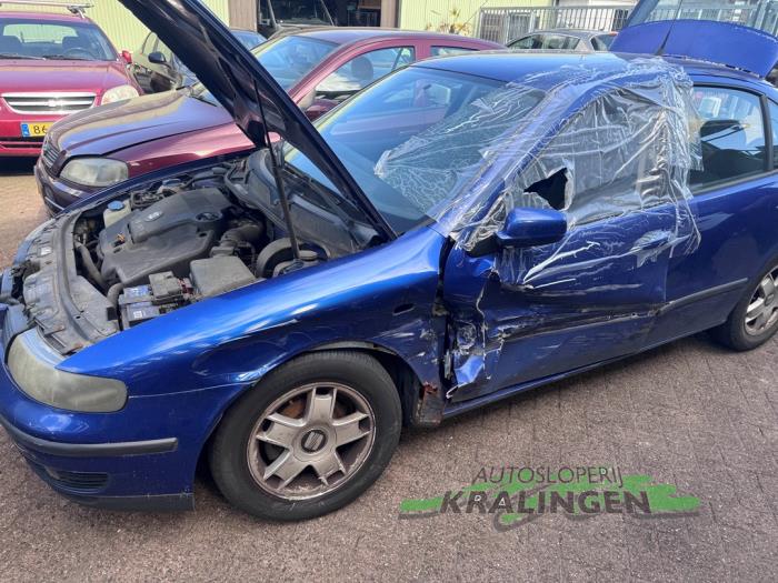 Seat Leon 1.6 Vehículo de desguace (2000, Azul)