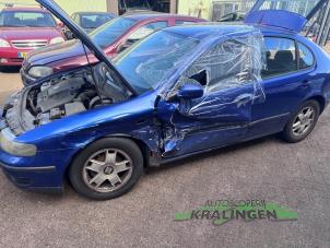 Seat Leon 1.6 Vehículo de desguace (2000, Azul)